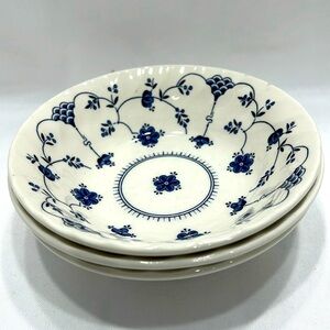 3 Churchill Staffordshire England Soup cereal Bowls 6 1/4”. Set of 3 pieces